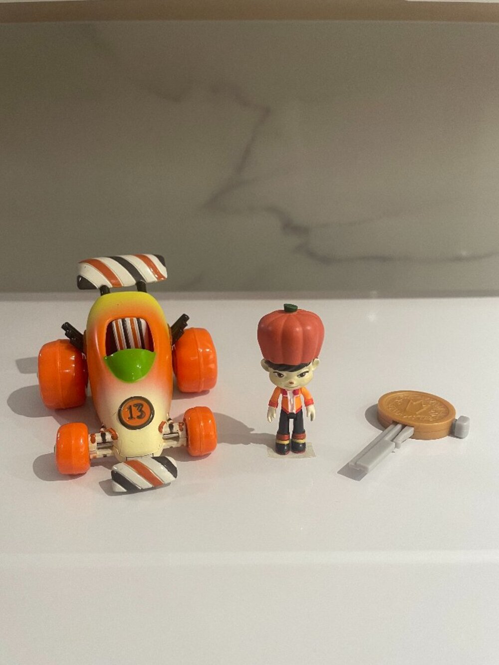 Wreck-it Ralph Sugar Rush Key Racers: #6 Gloyd Orangeboar